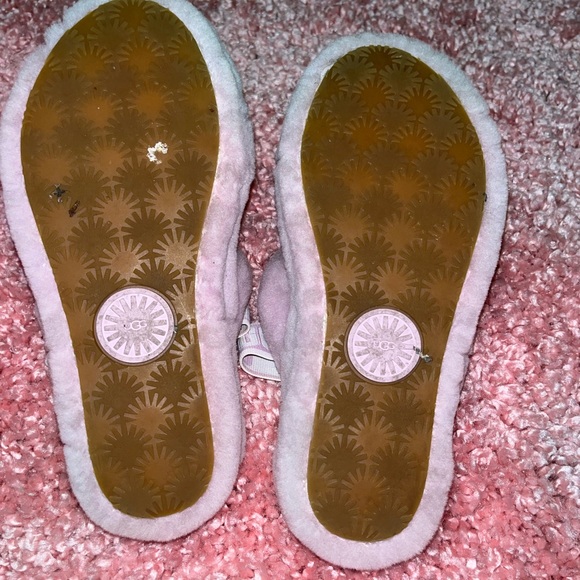 Ugg fluff yeah sandals - Picture 3 of 3